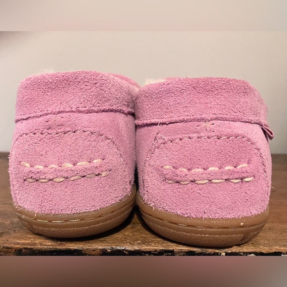 Wicked Good Slippers Venetian - Picture 9 of 11